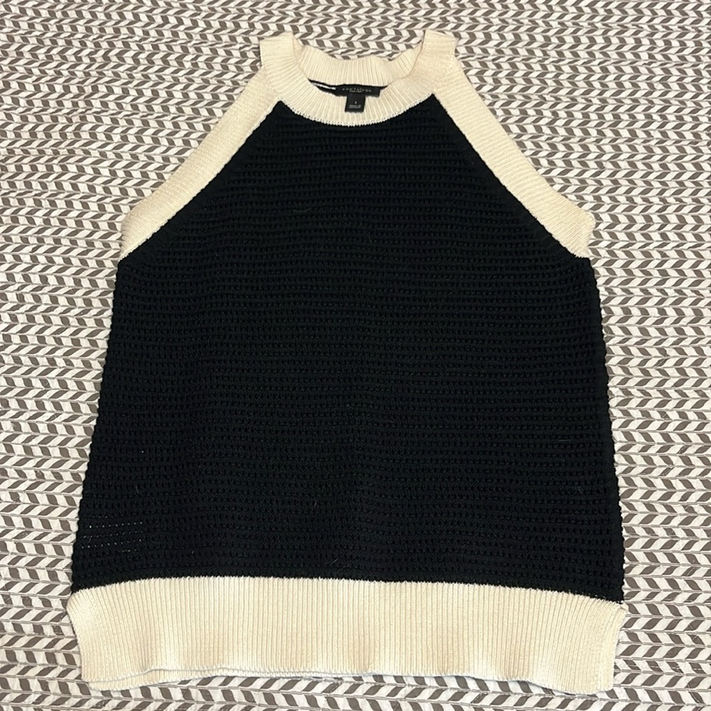 🌻 SALE 5/$50 or 10/$75 🌻 Ann Taylor Factory knitted top worn once